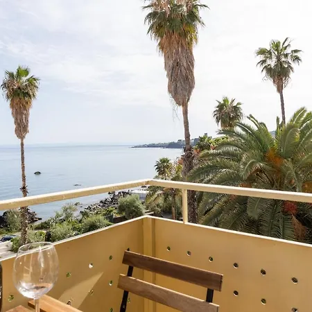 Apartment Seaview With Parking