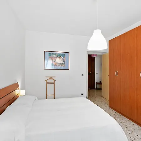 Seaview With Parking Apartment *